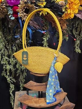 Stylsih Yellow Straw Woven Handbag w/ Lemon & Scarf Bag Charm
